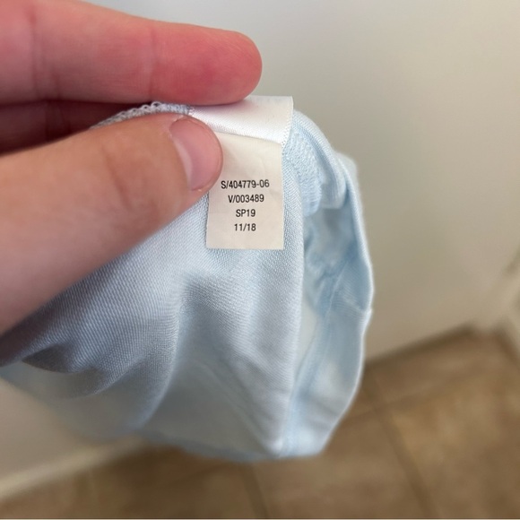 Athleta Cloudlight Hybrid Tank Too Ethereal Blue Size Medium Talk Breathable - Picture 5 of 7